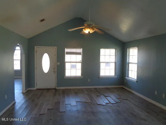 $200,000 | 24900 Highway 613, Lucedale, MS 39452