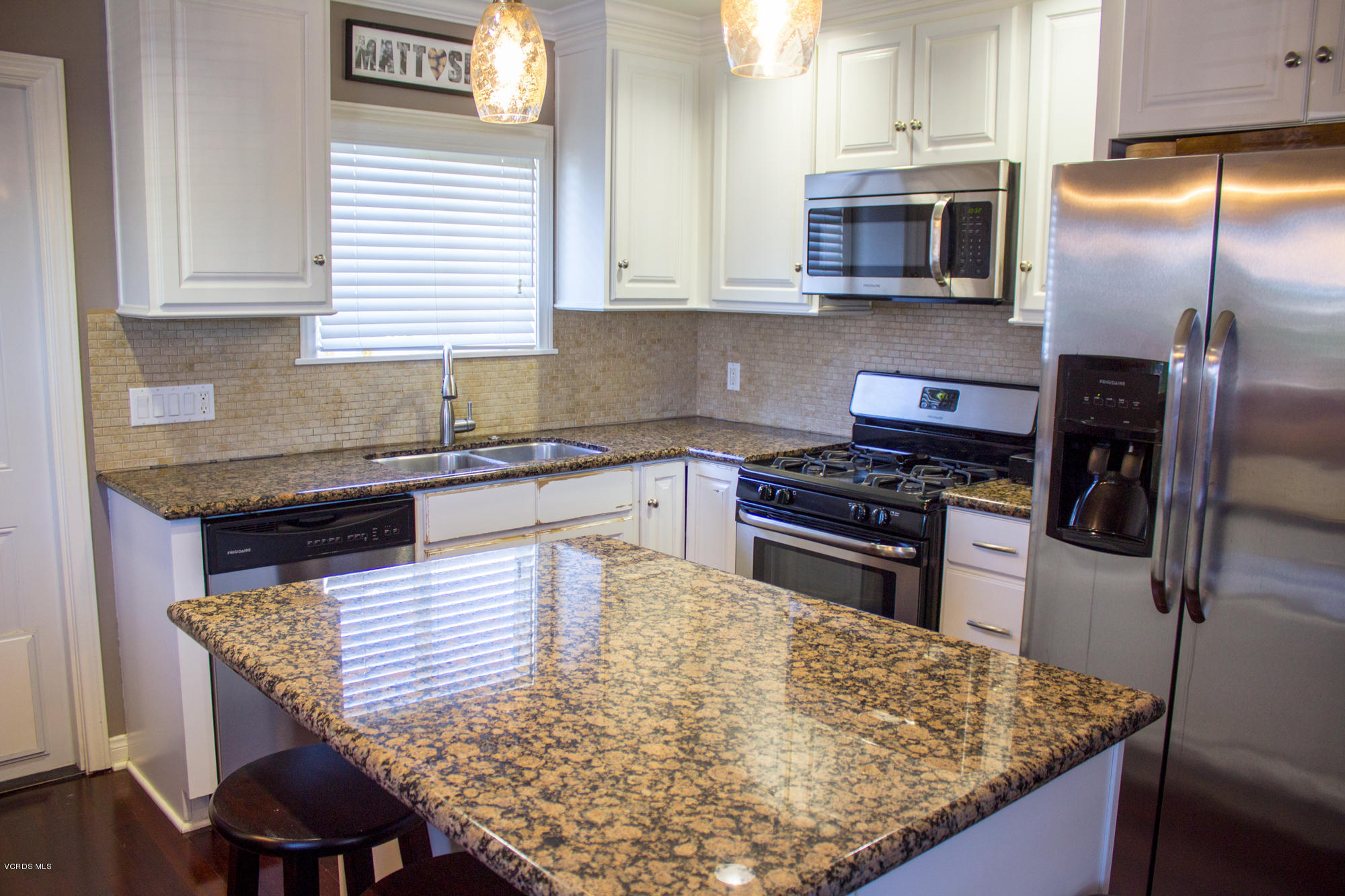 7347 Vanalden Avenue Reseda, CA 91335 - Photo 3 of 19 Vanalden_Kitchen_03