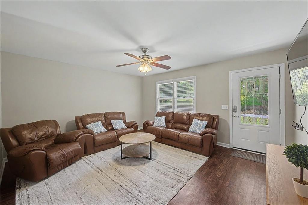 558 Peeples Valley Road Northeast Cartersville, GA 30121 - Photo 4 of 41