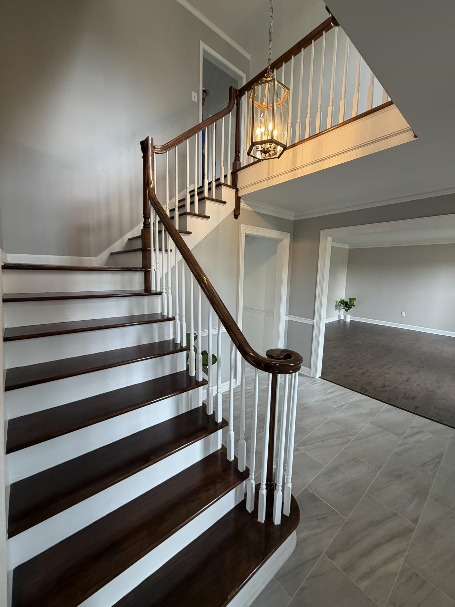 2960 South Germantown Road Germantown, TN 38138 - Photo 23 of 36 a view of entryway