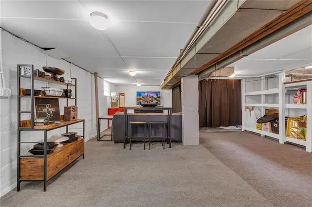 a view of a storage & utility room
