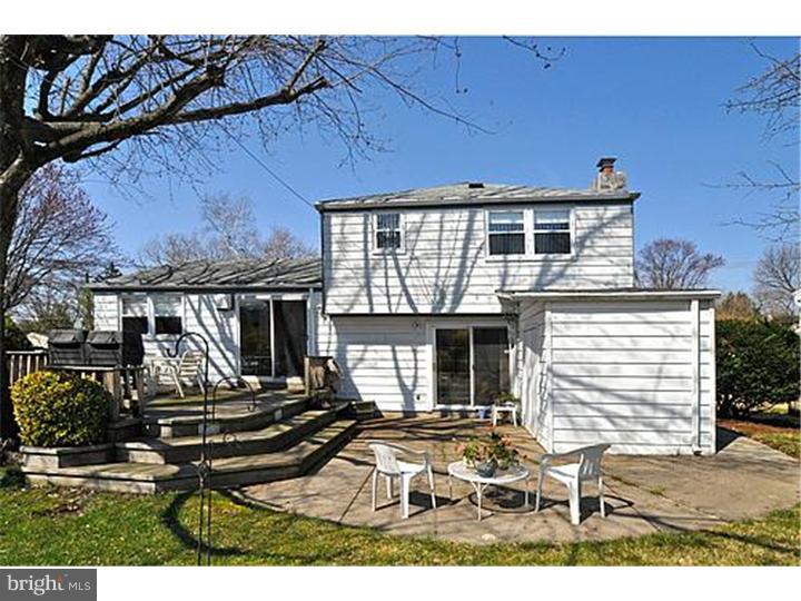 9729 Glenhope Road Philadelphia, PA 19115 - Photo 15 of 17