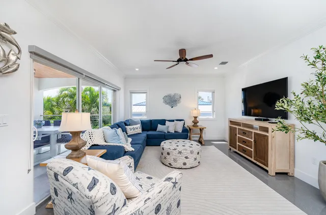 $3,095,000 | 821 Bonito Lane, Key Largo, FL 33037