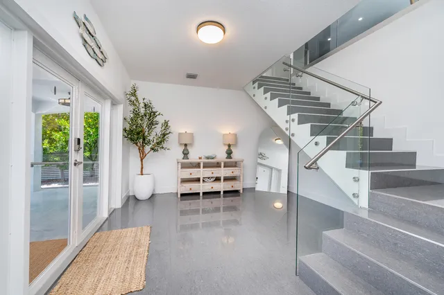 $3,095,000 | 821 Bonito Lane, Key Largo, FL 33037