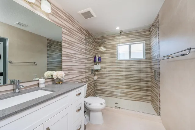 $3,095,000 | 821 Bonito Lane, Key Largo, FL 33037