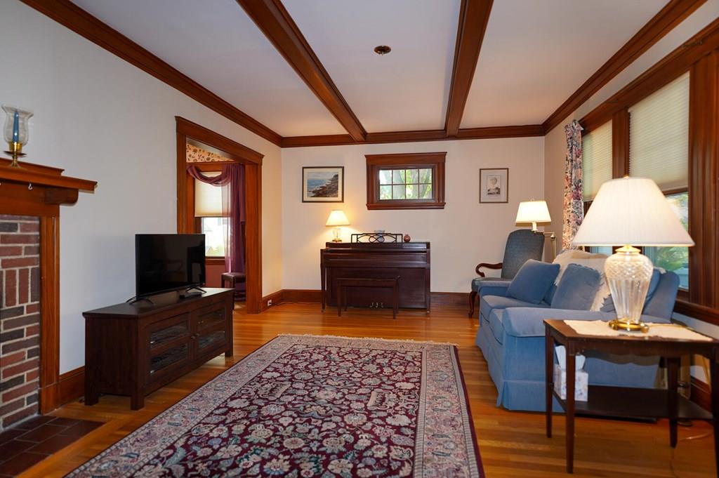 276 Appleton Street Arlington, MA 02476 - Photo 6 of 28 Gallery Image 6