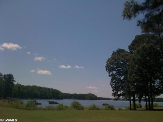 13516 Heathbrook Road Midlothian, VA 23112 - Photo 3 of 12 View - golf course and water view!!! 5 minute walk to Boathouse Restaraunt and Suday Park!