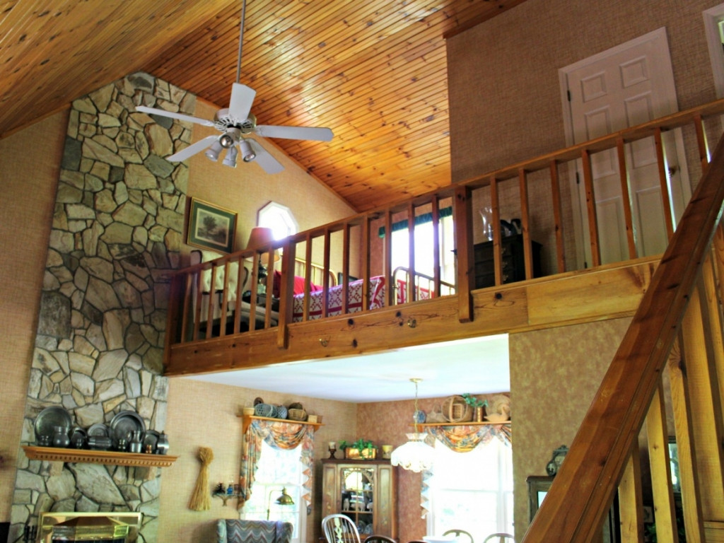 600 Williams Lane Butler, TN 37640 - Photo 23 of 36 Wood Ceiling