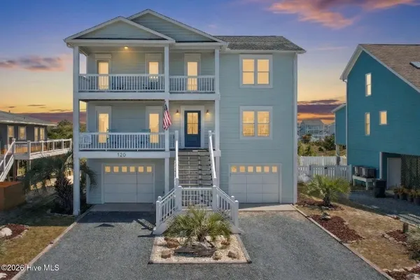 $999,999 | 120 Conch Street, Holden Beach, NC 28462