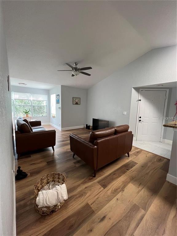 5168 Conroy Road, Unit 28 Orlando, FL 32811 - Photo 2 of 14