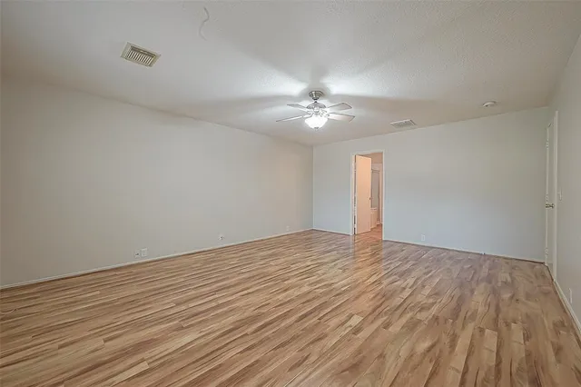 $2,250 | 6835 Brighton Hill Lane, Richmond, TX 77407