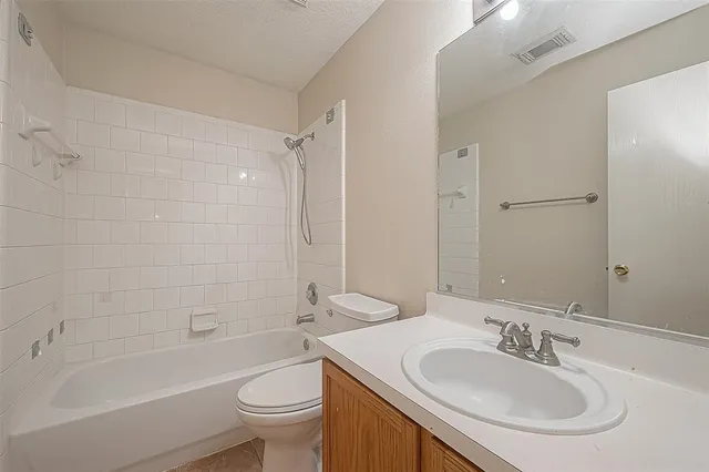 $2,250 | 6835 Brighton Hill Lane, Richmond, TX 77407