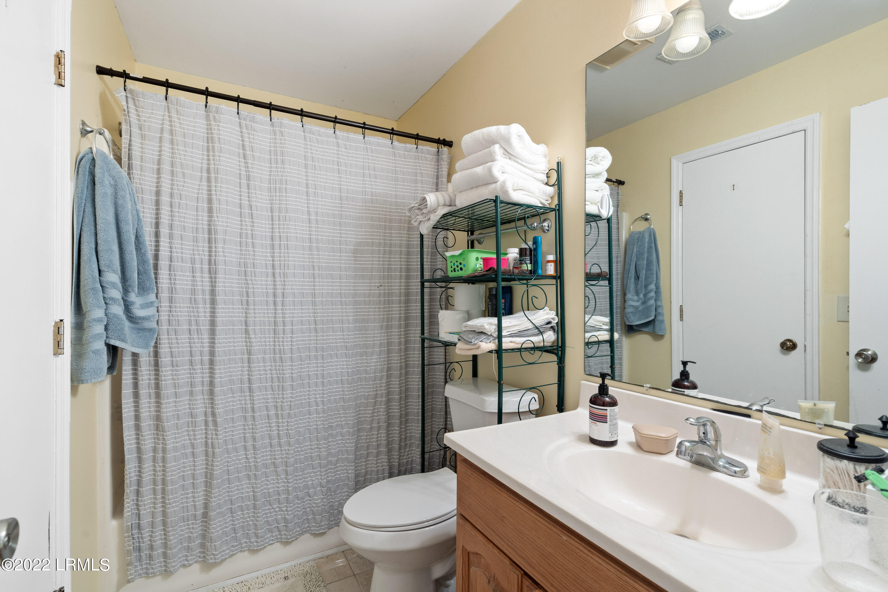 117 Springfield Road Beaufort, SC 29907 - Photo 15 of 25 Primary suite bath