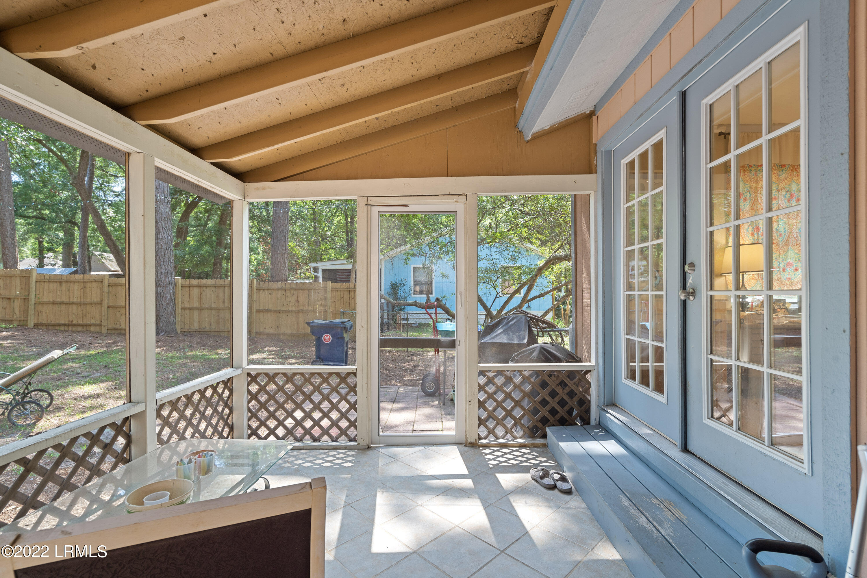 117 Springfield Road Beaufort, SC 29907 - Photo 18 of 25 Screened porch