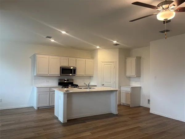 $1,850 | 1447 Mesquite Lane, Princeton, TX 75407