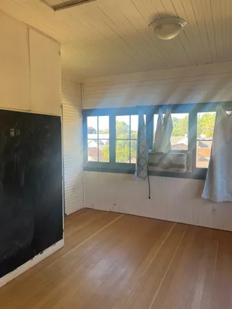 $1,200 | 1205 P Street, Newman, CA 95360