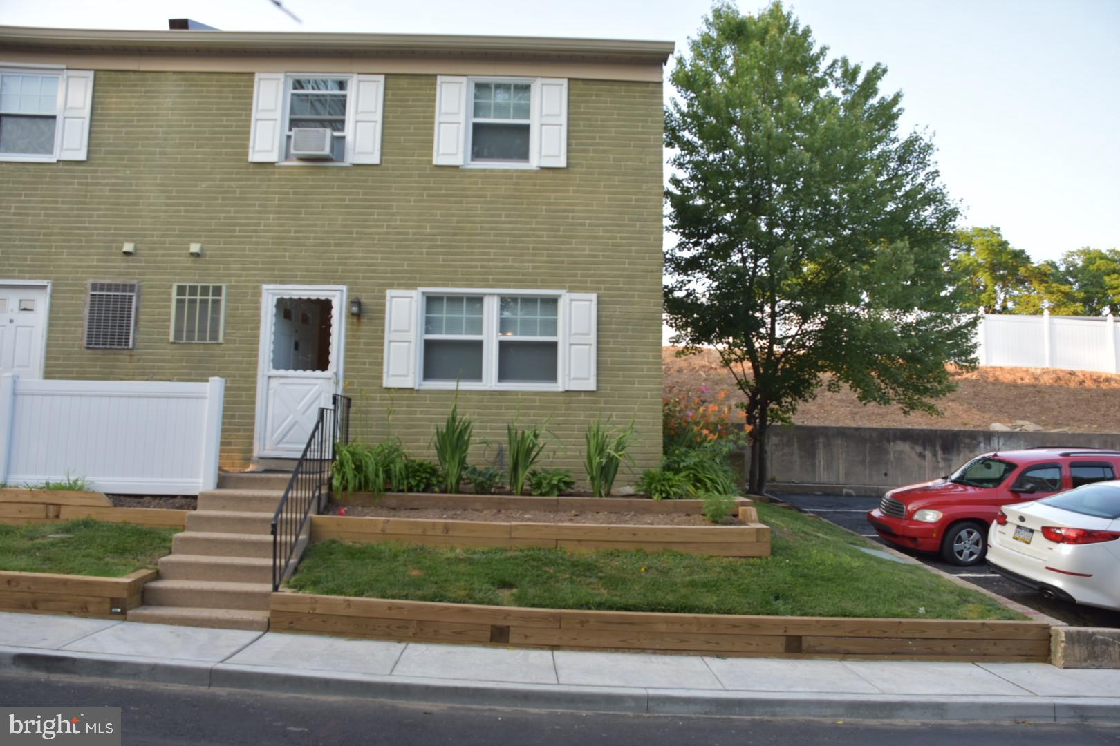 515 North York Road, Unit 1F Willow Grove, PA 19090 - Photo 3 of 35