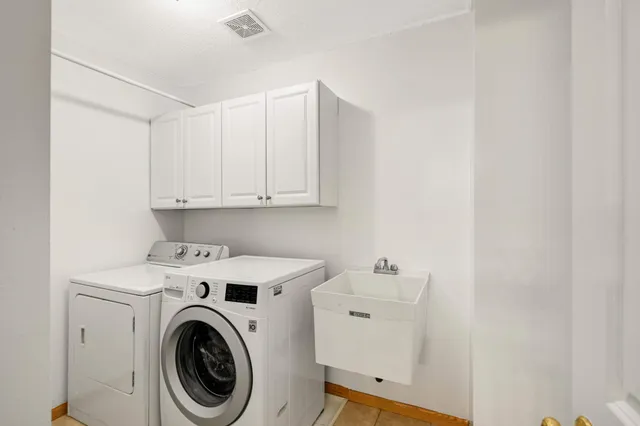 $299,900 | 6127 32nd Avenue North, Crystal, MN 55422