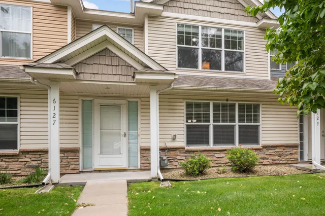 $299,900 | 6127 32nd Avenue North, Crystal, MN 55422