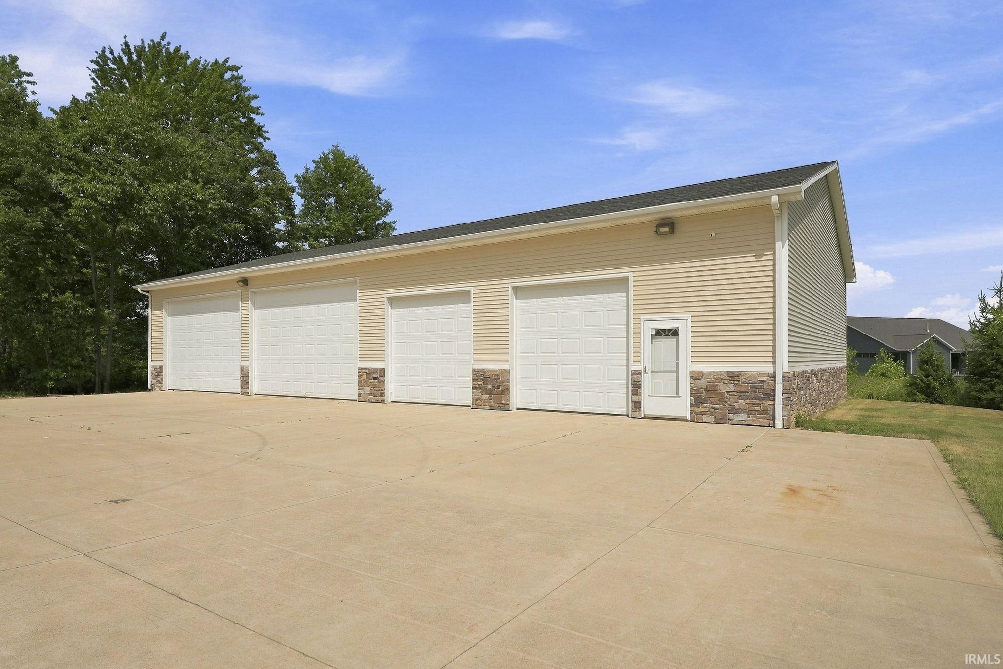 17818 Amstutz Road Leo, IN 46765 - Photo 38 of 50 Gallery Image 38