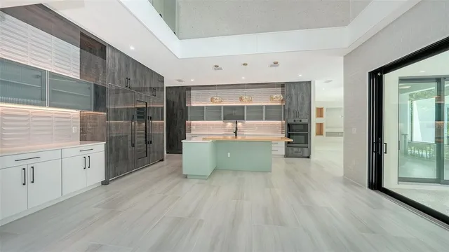 $4,750,000 | 1607 Flower Drive, Sarasota, FL 34239