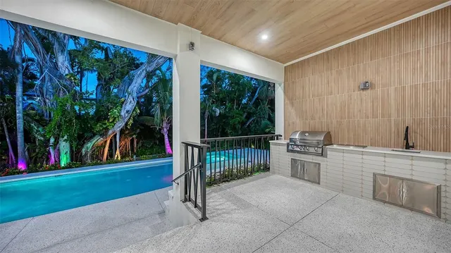 $4,750,000 | 1607 Flower Drive, Sarasota, FL 34239