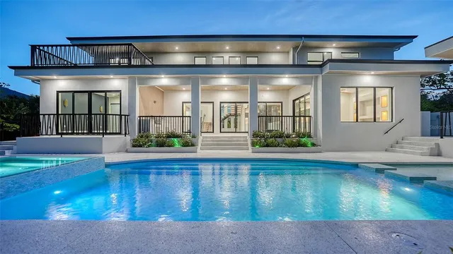 $4,750,000 | 1607 Flower Drive, Sarasota, FL 34239