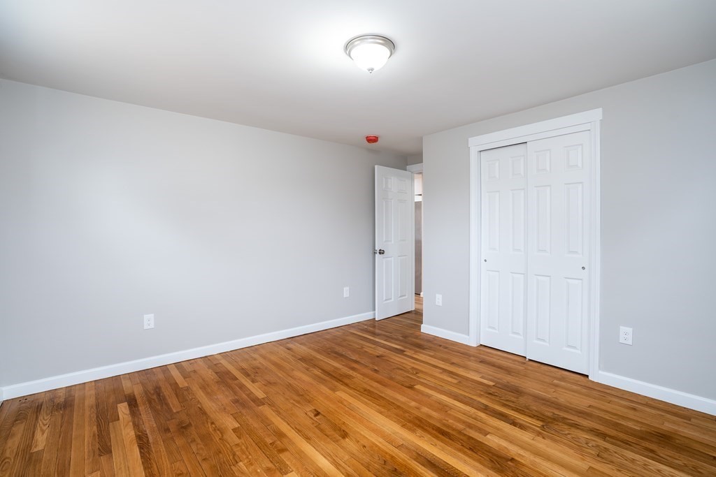 152 Shady Brook Lane Springfield, MA 01118 - Photo 17 of 26 a view of room