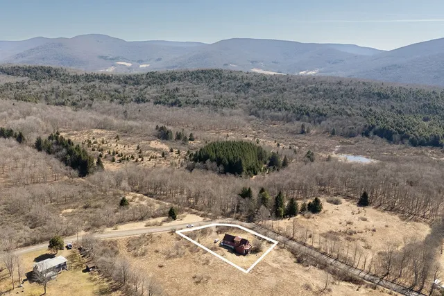 $369,000 | 359 Squire Hill Road, Roxbury, NY 12474