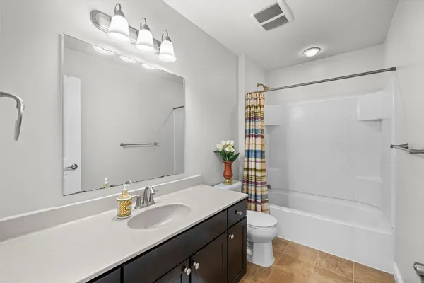 $749,990 | 5035 Jewel Lane North, Plymouth, MN 55446