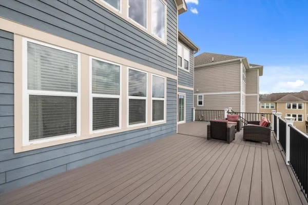 $749,990 | 5035 Jewel Lane North, Plymouth, MN 55446