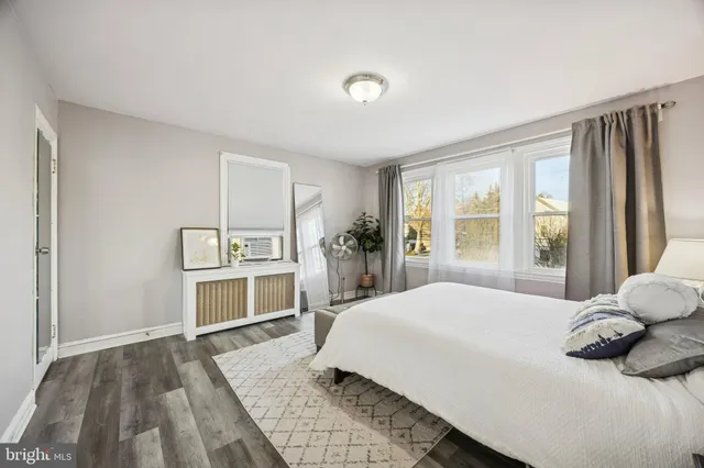 $549,900 | 842 Alexander Avenue, Drexel Hill, PA 19026