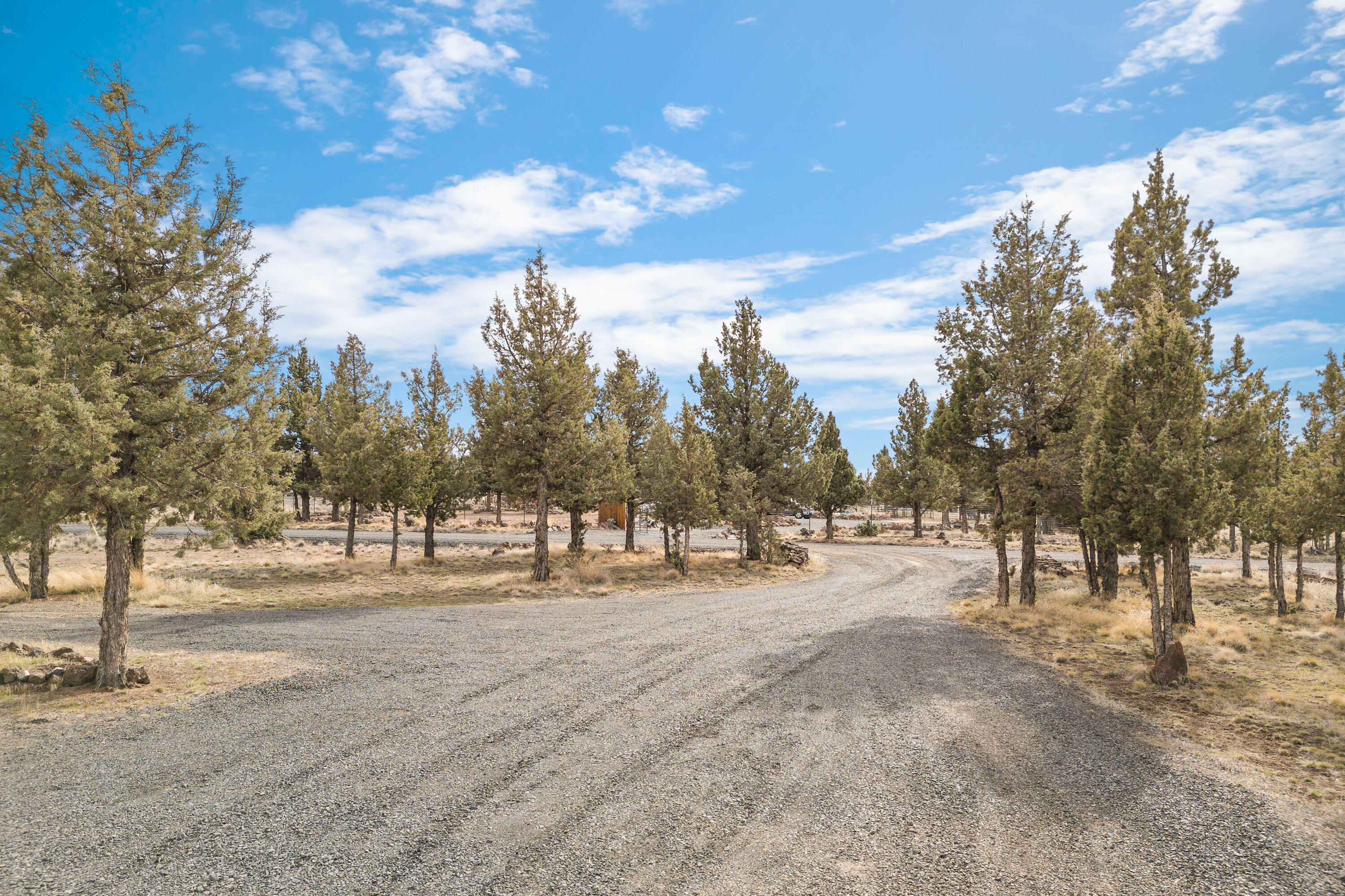 4681 Southeast Adobe Road Prineville, OR 97754 - Photo 39 of 49