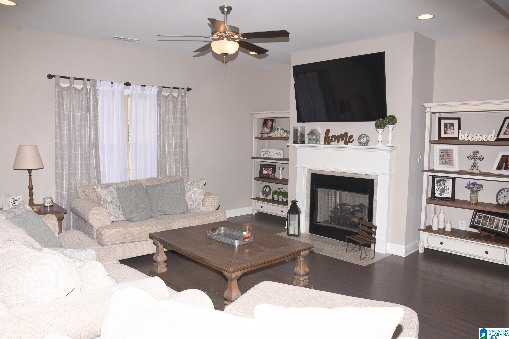 564 Braun Street Southwest Cullman, AL 35055 - Photo 3 of 33