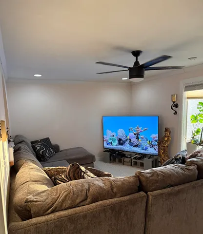 $2,500 | 8 Maylane Drive, Salem, NH 03079