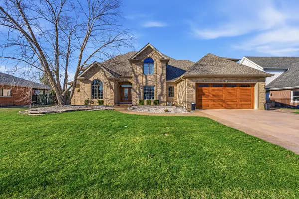 $695,000 | 11924 195th Street, Mokena, IL 60448