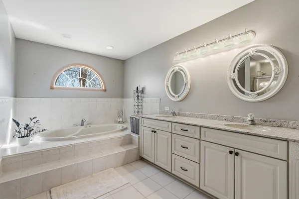 $695,000 | 11924 195th Street, Mokena, IL 60448