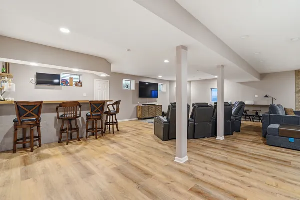 $695,000 | 11924 195th Street, Mokena, IL 60448