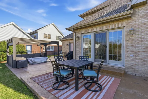 $695,000 | 11924 195th Street, Mokena, IL 60448