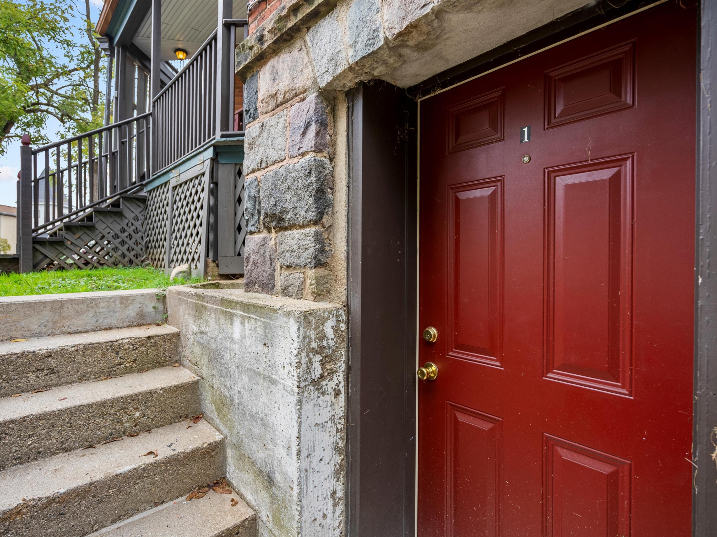 1136 Prospect Street Ann Arbor, MI 48104 - Photo 5 of 67 05-DSC09499