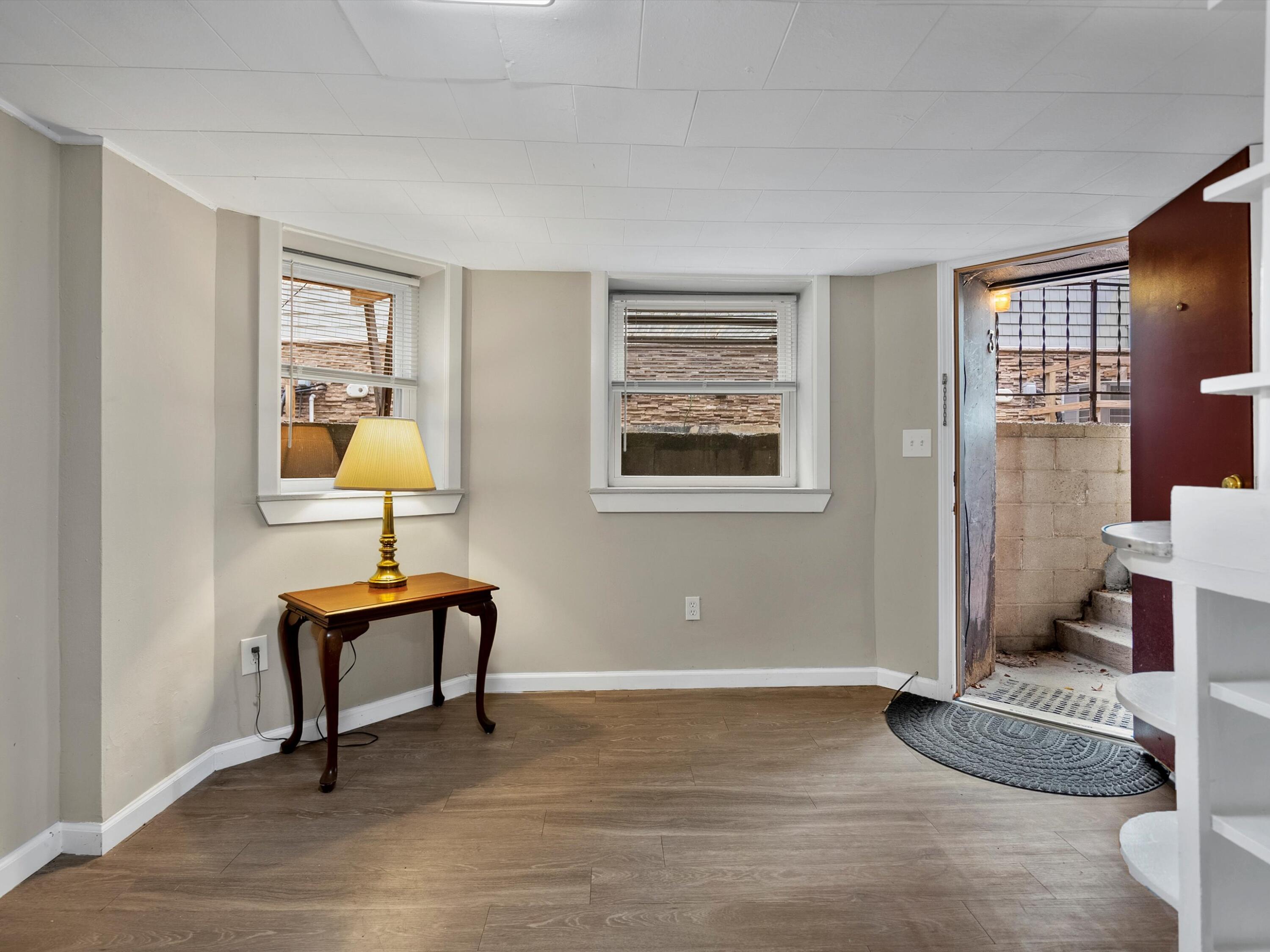 1136 Prospect Street Ann Arbor, MI 48104 - Photo 7 of 67 07-DSC09244