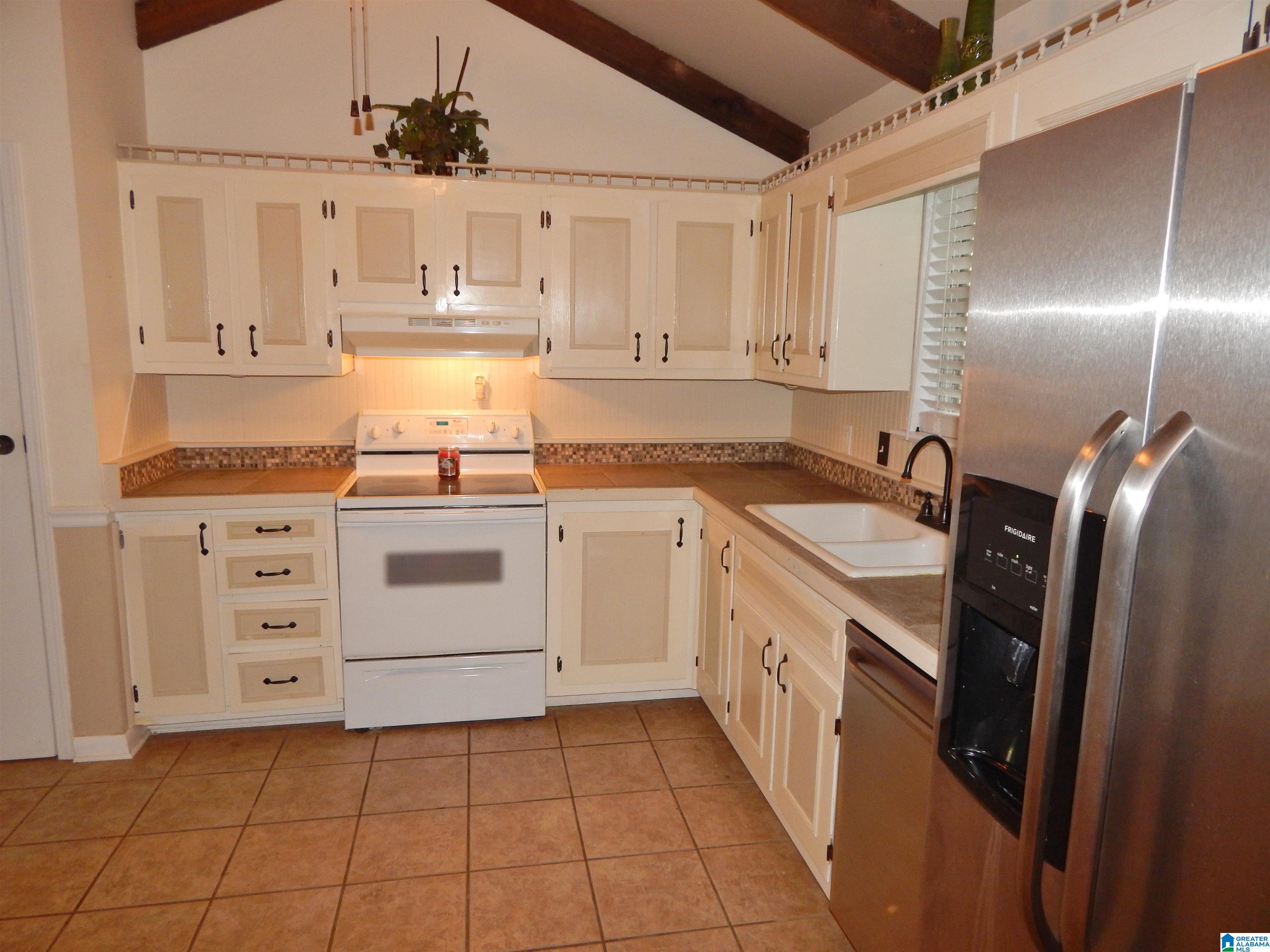 1804 Smoke Tree Lane Alabaster, AL 35007 - Photo 12 of 50