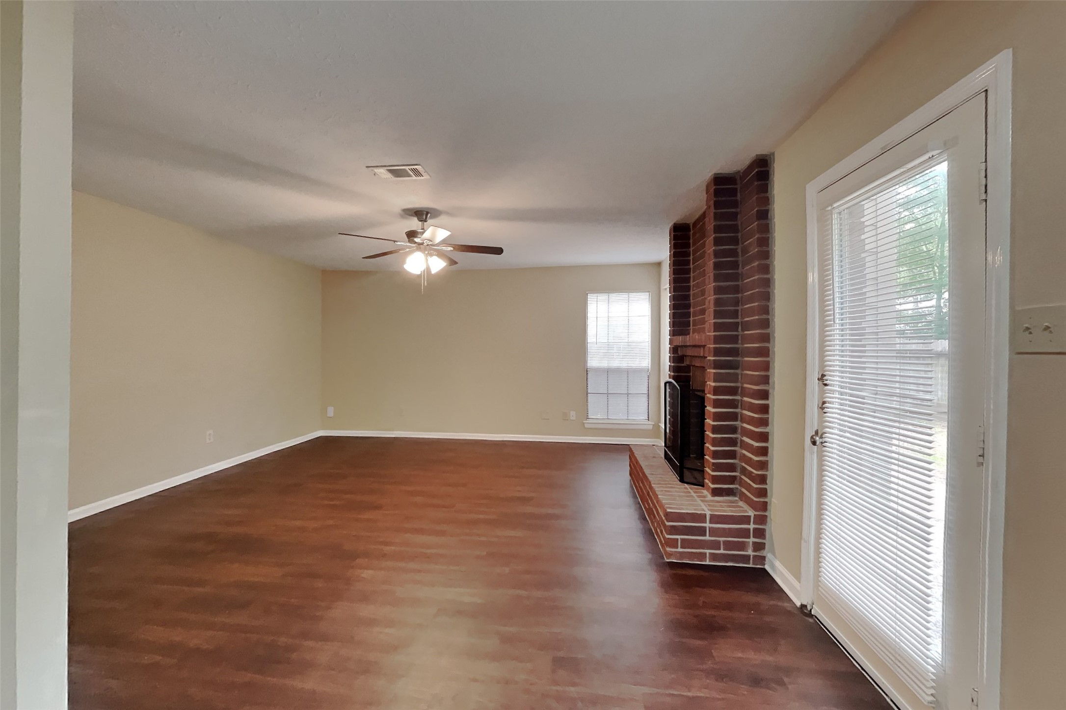 15 Kearny Brook Place Spring, TX 77381 - Photo 5 of 21