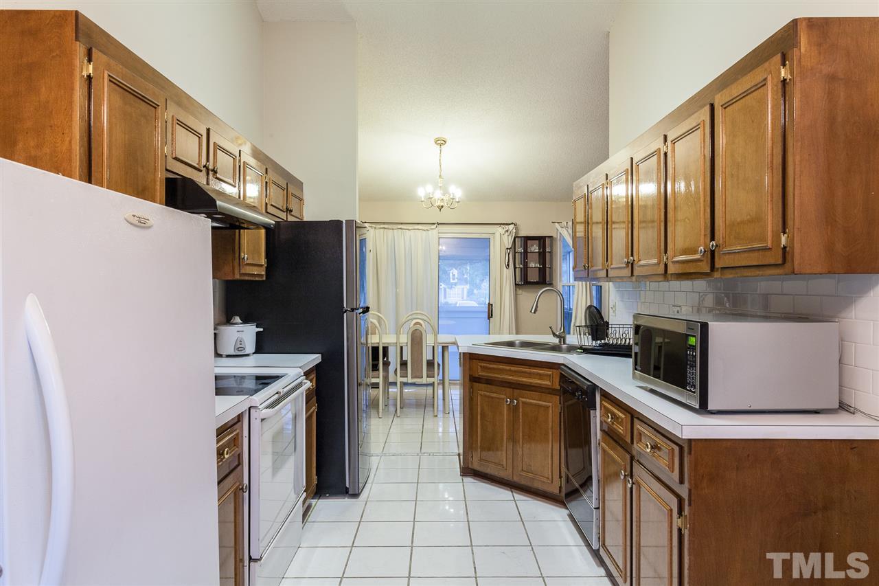3520 Lytham Place Raleigh, NC 27604 - Photo 12 of 28