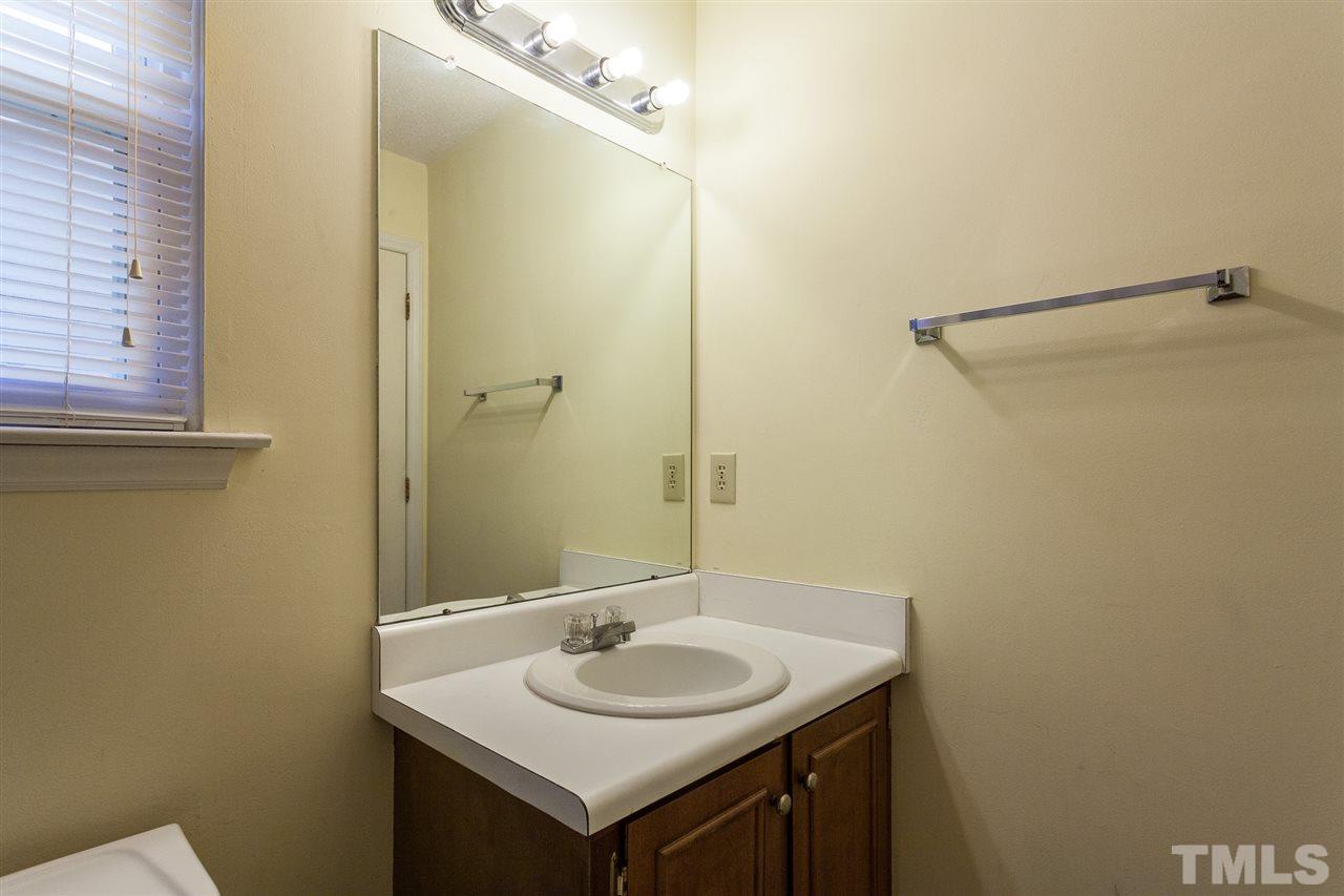 3520 Lytham Place Raleigh, NC 27604 - Photo 21 of 28