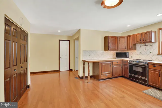 $440,000 | 1239 South Meadow Lane, Palmyra, PA 17078