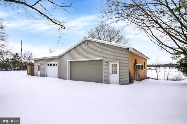 $440,000 | 1239 South Meadow Lane, Palmyra, PA 17078