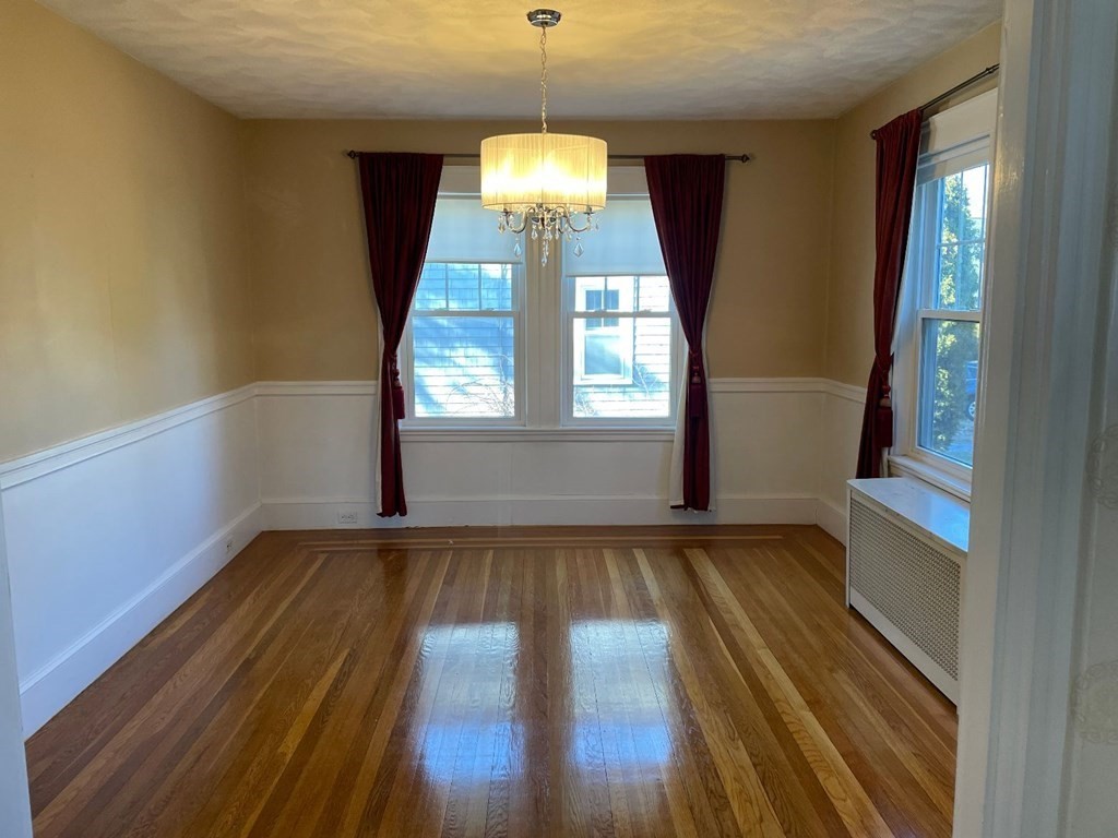 28 Theresa Avenue Lexington, MA 02420 - Photo 2 of 20