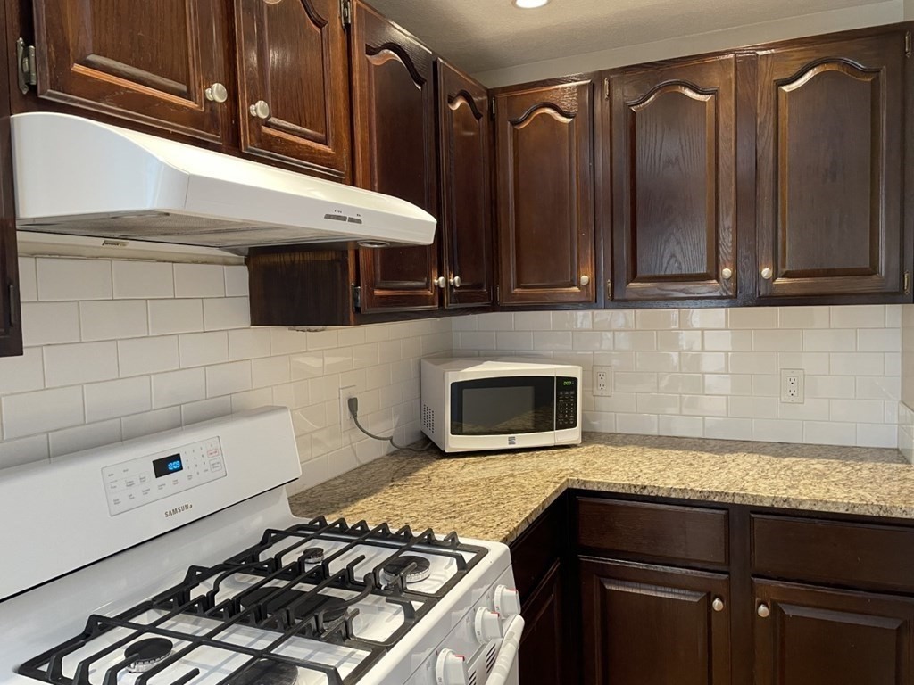 28 Theresa Avenue Lexington, MA 02420 - Photo 7 of 20