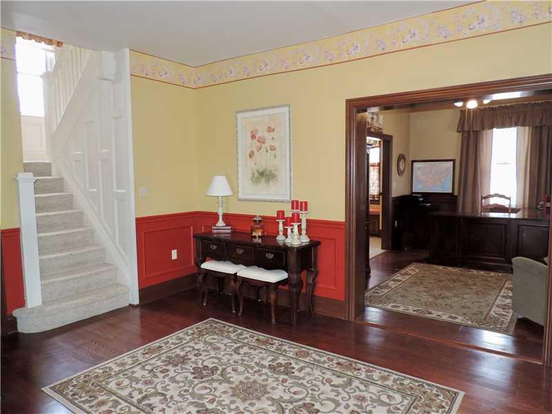 155 Highway 356 Apollo, PA 15613 - Photo 2 of 25 Entry/Foyer.